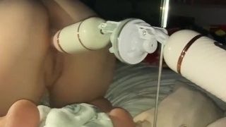 Wifey fucking the fuck machine and sucking dick