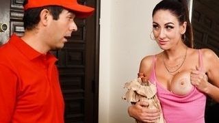 Red-hot milf Blows The Delivery fellow -