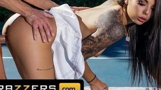 Brazzers - tatted Gina Valentina gets romped on the tennis court