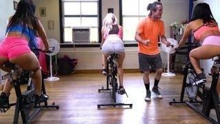 Curvy Latina Rose Monroe pummeled in spin Class by Brick Danger